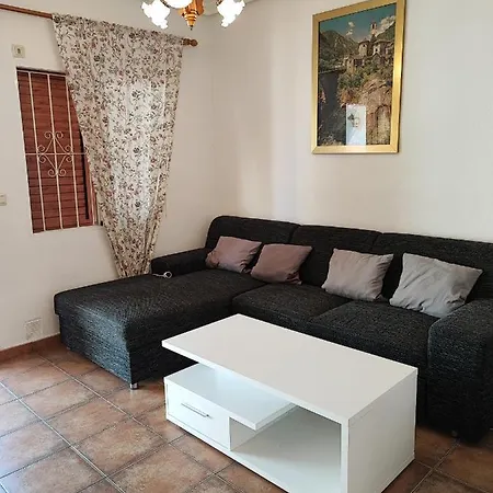 Cerca De La Playa La Mata Holiday home *