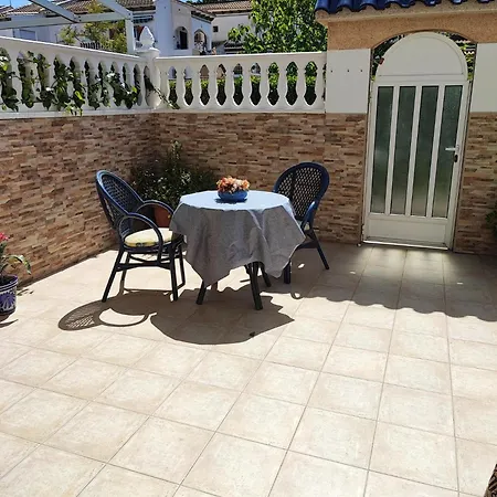Cerca De La Playa La Mata טורבייחה