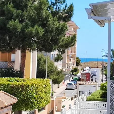 Cerca De La Playa La Mata
